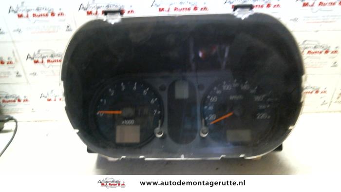 Odometer KM from a Ford Fiesta 5 (JD/JH) 1.4 16V 2003