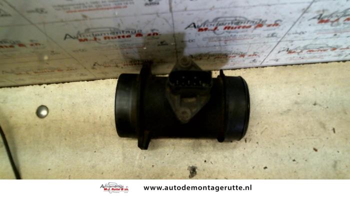 Gebrauchte Luftmassenmesser Mercedes C Combi (S202) 2.2 C-200 CDI 16V Preis auf Anfrage angeboten von Autodemontage M.J. Rutte B.V.