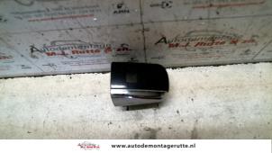 Used Door lock cylinder, right Mercedes E Combi (S210) 2.6 E-240 V6 18V Price on request offered by Autodemontage M.J. Rutte B.V.
