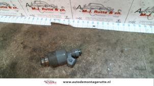 Usagé Injecteur (injection essence) Opel Astra G (F08/48) 1.6 16V Prix sur demande proposé par Autodemontage M.J. Rutte B.V.