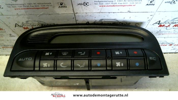Heater control panel from a Seat Alhambra (7V8/9) 2.0 1999