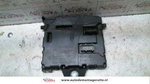 Usados Caja de fusibles Renault Kangoo Express (FW) 1.5 dCi 85 Precio de solicitud ofrecido por Autodemontage M.J. Rutte B.V.