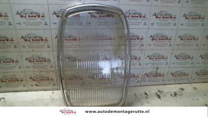 Used Headlight lens, right Mercedes 200-280 (W123) 250 Price on request offered by Autodemontage M.J. Rutte B.V.