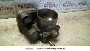 Used Throttle body Renault Megane II Grandtour (KM) 1.6 16V Price on request offered by Autodemontage M.J. Rutte B.V.