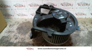 Used Heating and ventilation fan motor Renault Clio II (BB/CB) 1.2 Price on request offered by Autodemontage M.J. Rutte B.V.