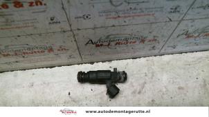 Gebrauchte Injektor (Benzineinspritzung) Hyundai Matrix 1.6 16V Preis auf Anfrage angeboten von Autodemontage M.J. Rutte B.V.