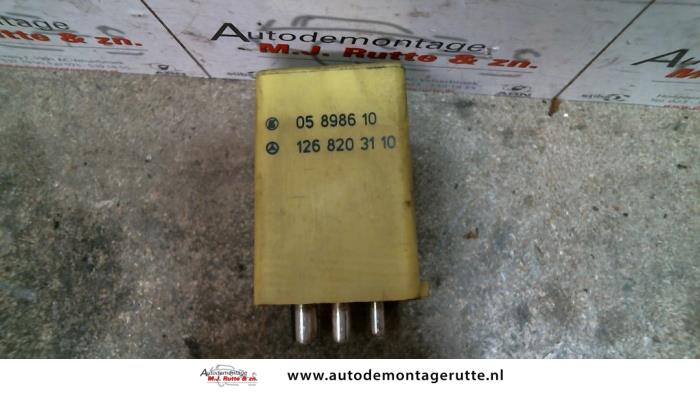 Używane Przekaznik Mercedes SEC (C126) 500 SEC Cena na żądanie oferowane przez Autodemontage M.J. Rutte B.V.