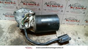 Used Front wiper motor Mercedes 200 - 500 Price on request offered by Autodemontage M.J. Rutte B.V.