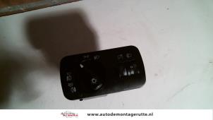 Usagé Commutateur lumière Seat Ibiza II Facelift (6K1) 1.4 16V Prix sur demande proposé par Autodemontage M.J. Rutte B.V.