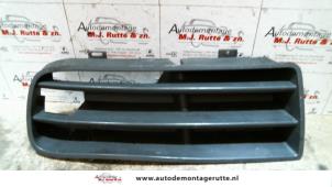 Used Front bumper overrider, left Volkswagen Golf IV (1J1) 1.6 Price on request offered by Autodemontage M.J. Rutte B.V.