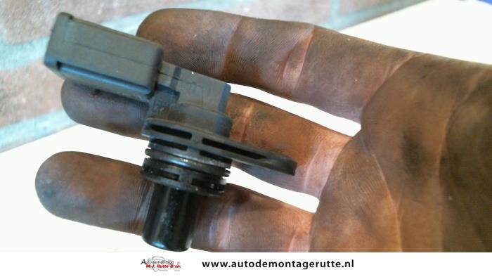 Begagnade Kamaxelsensor Seat Toledo (1M2) 1.6 16V Pris på förfrågan erbjuds av Autodemontage M.J. Rutte B.V.