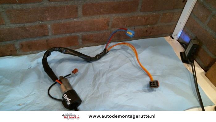 Używane Stacyjka + Kluczyk Citroen Xsara Break (N2) 1.9 D Cena na żądanie oferowane przez Autodemontage M.J. Rutte B.V.