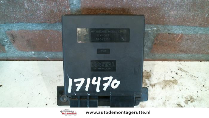 Używane Modul Comfort Jeep Grand Cherokee (ZJ) 5.2i V8 Cena na żądanie oferowane przez Autodemontage M.J. Rutte B.V.