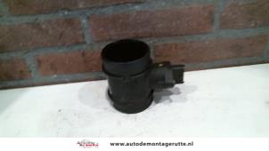 Used Airflow meter Hyundai Trajet 2.0 CRDi 16V Price on request offered by Autodemontage M.J. Rutte B.V.