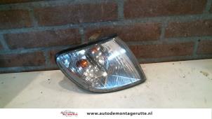 Used Indicator, right Hyundai H-1/H-200 2.5 CRDi Powervan Price on request offered by Autodemontage M.J. Rutte B.V.