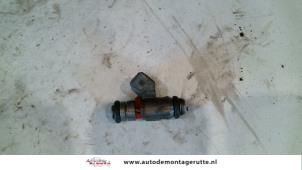 Used Injector (petrol injection) Volkswagen Polo III (6N2) 1.4 16V 75 Price on request offered by Autodemontage M.J. Rutte B.V.