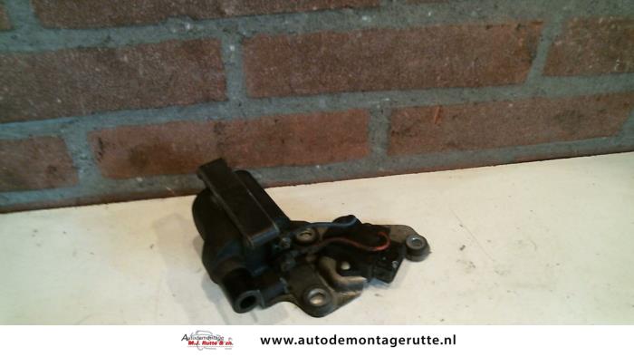 Gebrauchte Zündspule Volvo 850 Estate 2.5i 10V Preis auf Anfrage angeboten von Autodemontage M.J. Rutte B.V.