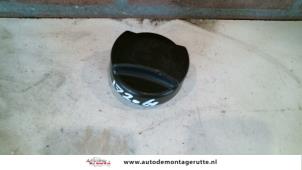 Used Fuel cap Opel Omega B (25/26/27) 2.6 V6 24V Price on request offered by Autodemontage M.J. Rutte B.V.