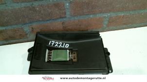 Używane Opornik nagrzewnicy Seat Arosa (6H1) 1.4 MPi Cena na żądanie oferowane przez Autodemontage M.J. Rutte B.V.