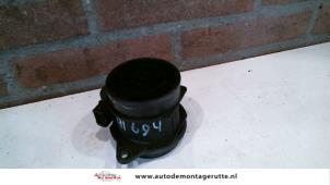 Used Airflow meter Kia Rio (DC12) 1.3 RS,LS Price on request offered by Autodemontage M.J. Rutte B.V.