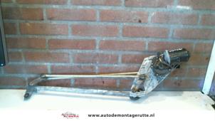 Usagé Moteur + mécanique essuie-glace Opel Omega B (25/26/27) 2.6 V6 24V Prix sur demande proposé par Autodemontage M.J. Rutte B.V.