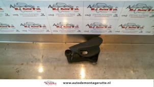 Usados Manija de puerta de 2 puertas izquierda Fiat Ducato (243/244/245) 2.8 JTD 15 Precio de solicitud ofrecido por Autodemontage M.J. Rutte B.V.