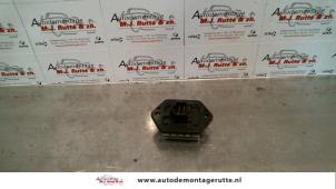Used Heater resistor Mitsubishi Lancer Wagon (CS) 1.6 16V Price on request offered by Autodemontage M.J. Rutte B.V.
