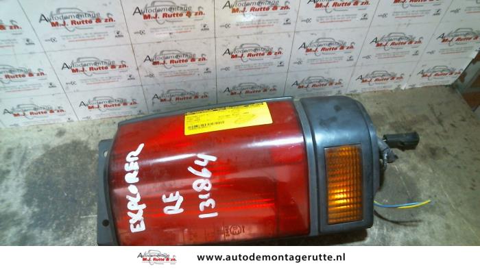 Taillight, right from a Ford (USA) Explorer (UN46) 4.0 V6 1998