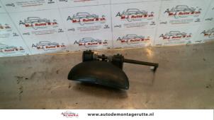 Used Door handle 4-door, front left Peugeot 206 (2A/C/H/J/S) 1.4 XR,XS,XT,Gentry Price on request offered by Autodemontage M.J. Rutte B.V.
