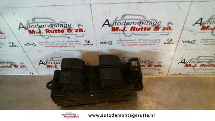 Usados Interruptor combinado de ventanillas Mazda 6 Sport (GG14) 2.3i 16V S-VT Precio de solicitud ofrecido por Autodemontage M.J. Rutte B.V.