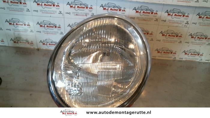 Używane Reflektor lewy Lancia Lybra SW 1.9 JTD Cena na żądanie oferowane przez Autodemontage M.J. Rutte B.V.