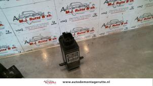 Used Windscreen washer pump Kia Sorento I (JC) 3.3 V6 24V Price on request offered by Autodemontage M.J. Rutte B.V.