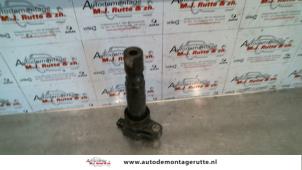 Used Pen ignition coil Kia Sorento I (JC) 3.3 V6 24V Price on request offered by Autodemontage M.J. Rutte B.V.