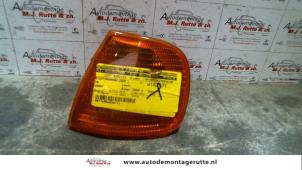 Used Indicator, left Volkswagen Caddy II (9K9A) 1.4 16V Price on request offered by Autodemontage M.J. Rutte B.V.