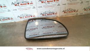 Used Mirror glass, right Kia Rio (DC12) 1.3 Price on request offered by Autodemontage M.J. Rutte B.V.