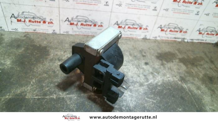 Gebrauchte Zündspule Opel Corsa B (73/78/79) 1.6i 16V Sport,GSi Preis auf Anfrage angeboten von Autodemontage M.J. Rutte B.V.