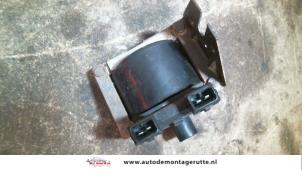Zündspule van een Opel Corsa B (73/78/79) 1.6i 16V Sport,GSi 1995