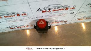 Used Panic lighting switch Seat Ibiza III (6L1) 1.4 16V 100 Price on request offered by Autodemontage M.J. Rutte B.V.