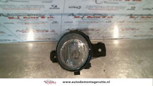 Used Fog light, front right Renault Clio II (BB/CB) 1.6 16V Price on request offered by Autodemontage M.J. Rutte B.V.