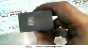 Used Rear window heating switch Ssang Yong Rexton 2.7 Xdi RX/RJ 270 16V Price on request offered by Autodemontage M.J. Rutte B.V.