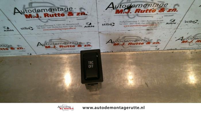 Switch from a Toyota Avensis Wagon (T25/B1E) 2.2 D-4D 16V 2006