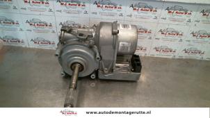 Used Electric power steering unit Renault Clio III (BR/CR) 1.5 dCi 70 Price on request offered by Autodemontage M.J. Rutte B.V.