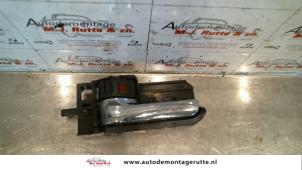 Used Door handle 4-door, front left Toyota Avensis Wagon (T25/B1E) 2.2 D-4D 16V Price on request offered by Autodemontage M.J. Rutte B.V.