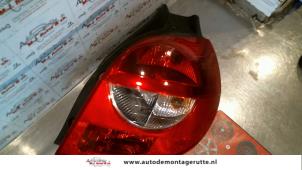 Used Taillight, right Renault Clio III (BR/CR) 1.5 dCi 70 Price on request offered by Autodemontage M.J. Rutte B.V.