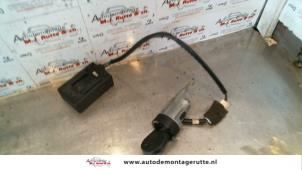 Used Ignition lock + key Daewoo Lanos (TA/TF08/48/86) 1.5 Price € 50,00 Margin scheme offered by Autodemontage M.J. Rutte B.V.