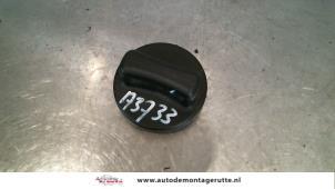 Used Fuel cap Mercedes Vito (638.0) 2.2 CDI 108 16V Price on request offered by Autodemontage M.J. Rutte B.V.