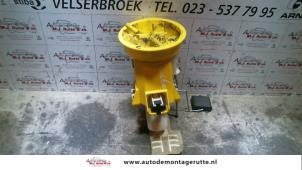 Used Electric fuel pump BMW 3 serie Compact (E36/5) 316i Price on request offered by Autodemontage M.J. Rutte B.V.