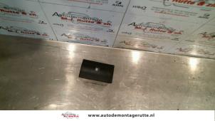 Used Tank cap cover switch Skoda Octavia (1U2) 1.6 GLX Price on request offered by Autodemontage M.J. Rutte B.V.
