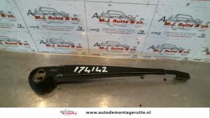 Used Rear wiper arm Audi A4 (B5) 1.8 20V Price on request offered by Autodemontage M.J. Rutte B.V.