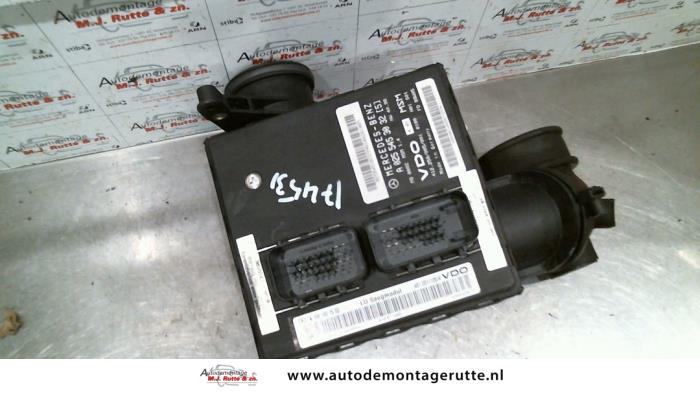 Begagnade Luftflödesmätare Mercedes A (W168) 1.4 A-140 Pris på förfrågan erbjuds av Autodemontage M.J. Rutte B.V.